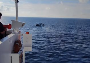 Ναυάγιο στην Πύλο: Νέο βίντεο πριν τη βύθιση του αλιευτικού – Η προσέγγιση άλλου πλοίου για παροχή βοήθειας