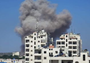 Συρία: Τουλάχιστον εννέα άμαχοι νεκροί από ρωσικούς βομβαρδισμούς στο προπύργιο της αντιπολίτευσης