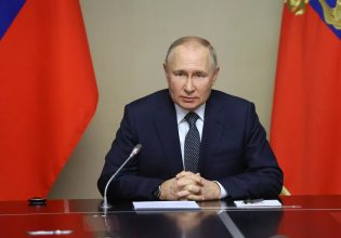 Πούτιν: Πρώτη εμφάνιση μετά την ανταρσία της Wagner