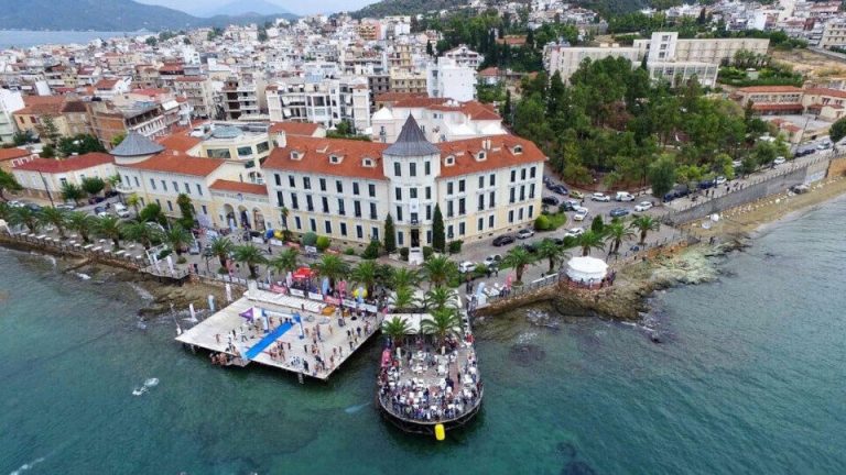 Lakis and the Εγγονές