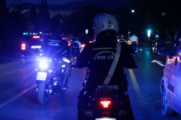 Ζωγράφου: Εκρηκτικός-εμπρηστικός μηχανισμός εξερράγη σε αυτοκίνητο του ΕΦΚΑ