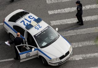 Απείλησε υπάλληλο καταστήματος με χειροβομβίδα για ένα κινητό