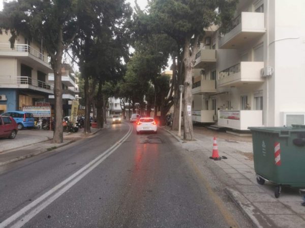 Τροχαίο δυστύχημα στη Ρόδο: Τον χτύπησε αυτοκίνητο που έβγαινε από πάρκινγκ και τον παρέσυρε διερχόμενο ΙΧ