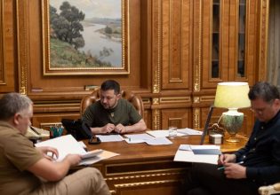 Ουκρανία: Όποια λύση μετατρέψει τον πόλεμο σε παγωμένη σύρραξη δεν είναι αποδεκτή, λέει ο Ζελένσκι