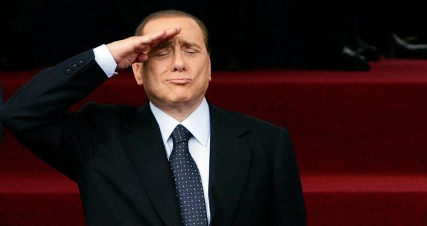 Σίλβιο Μπερλουσκόνι: Μια ζωή σαν κινηματογραφική ταινία