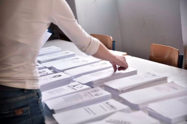 Εκλογές: Τα πρώτα σχόλια ΝΔ, ΣΥΡΙΖΑ, ΠΑΣΟΚ, KKE για το exit poll – Ανησυχία για την ενίσχυση ακροδεξιάς