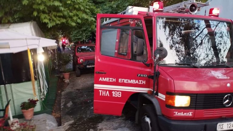 Φωτιά σε κάμπινγκ με έναν τραυματία στον Πλαταμώνα