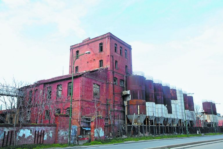 Greek tourism: Historic buildings hand over the… baton to tourism