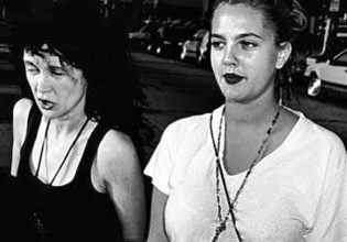 Η Ντρου Μπάριμορ διευκρινίζει: «Ποτέ δεν είπα ότι εύχομαι να πέθαινε η μητέρα μου»