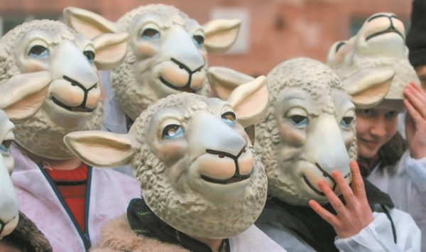 Συνθετικά ανθρώπινα έμβρυα, στον δρόμο της Ντόλι