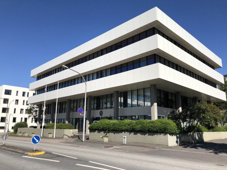 Πόλεμος Ρωσίας – Ουκρανίας: Ισλανδία, η πρώτη χώρα που κλείνει πρεσβεία στη Μόσχα από την έναρξη των συγκρούσεων και μετά