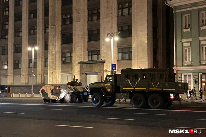 Ρωσία: «Πραξικόπημα» από Πριγκόζιν – Στρατιωτικά οχήματα στους δρόμους βγάζει ο Πούτιν