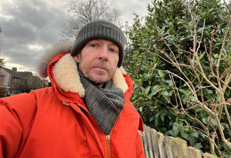 Τζόνι Ίργουιν: O παρουσιαστής του BBC διαγνώστηκε με καρκίνο σε τελικό στάδιο