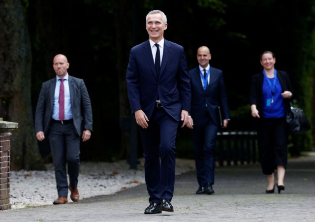 ΝΑΤΟ: Ετοιμο να αμυνθεί έναντι οποιασδήποτε απειλής «της Μόσχας ή του Μινσκ», λέει ο Στόλτενμπεργκ