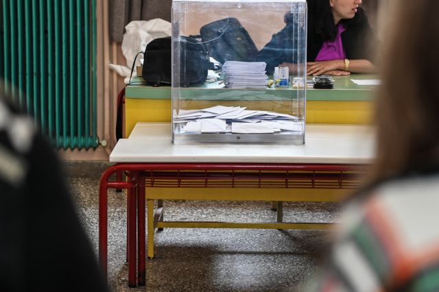 Εκλογές 25ης Ιουνίου: Άδεια εισόδου στους ανυπότακτους εξωτερικού