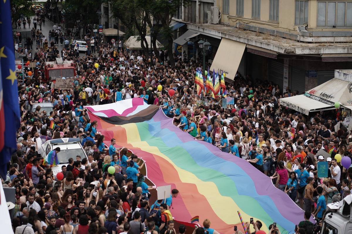 Athens Pride: Η ανακοίνωση της επιτροπής για τις φασιστικές ομάδες γύρω από την πλατεία Κοτζιά