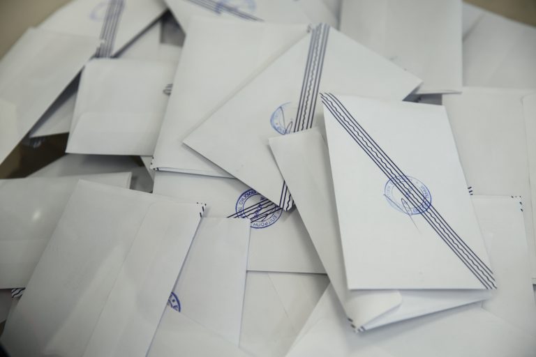 Εκλογές: Τι ισχύει για την εκλογική άδεια των εργαζομένων σε ιδιωτικό και δημόσιο τομέα