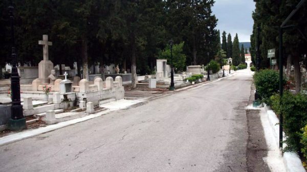 Αφήγηση ιατροδικαστή: Ιστορίες από μια εποχή που οι «νεκροί» ξυπνούσαν μέσα στο φέρετρο