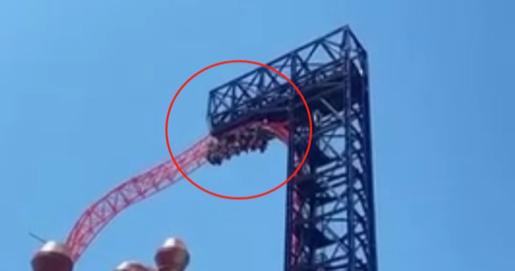 Κίνα: Στιγμές τρόμου σε τρενάκι λούνα παρκ – Επιβάτες έμειναν στον αέρα για μισή ώρα