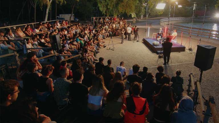 Κουτσούμπας: Απαντά σε μαθητές της Β’ και Γ’ Λυκείου σ’ «Ενα… διαφορετικό Podcast» της ΚΝΕ