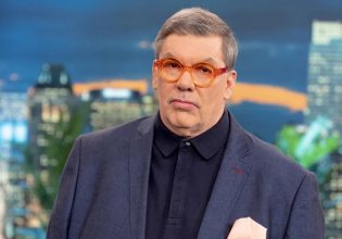 Θανάσης Λάλας: Η αποκάλυψη για τα χρωματιστά γυαλιά που φοράει όλα αυτά τα χρόνια
