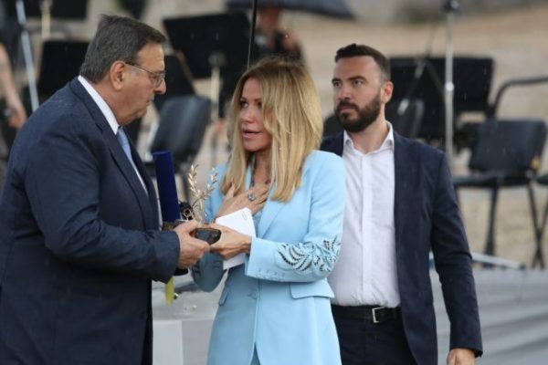 Βραβείο «Ολυμπία»: Το Ιδρυμα «Ιωάννης Σ. Λάτσης» βράβευσε η Διεθνής Ολυμπιακή Ακαδημία