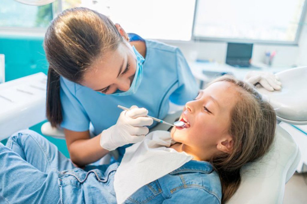 Dentist Pass: Βήμα βήμα οι αιτήσεις επιδοτούμενων οδοντιατρικών εξετάσεων για παιδιά