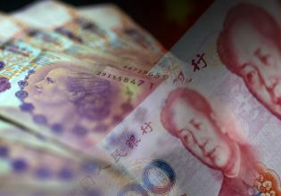 Αργεντινή: Όλο και πιο δυσεύρετο το δολάριο – «Σανίδα σωτηρίας» το γιουάν