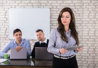 Γερμανία: Προτείνεται η ποινικοποίηση της… προφορικής σεξουαλικής παρενόχλησης