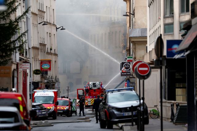 Έκρηξη στο Παρίσι: Εντοπίστηκε πτώμα κάτω από τα ερείπια του κτηρίου που κατέρρευσε