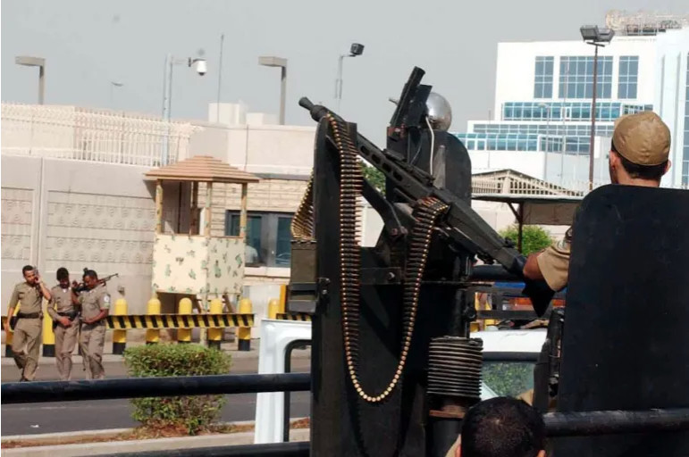 Σαουδική Αραβία: 2 νεκροί σε ανταλλαγή πυρών έξω από το προξενείο των ΗΠΑ στην Τζέντα
