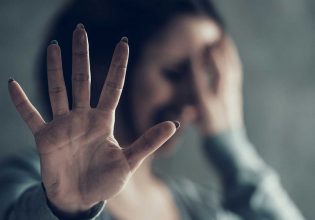 Σκηνοθέτης στη Θεσσαλονίκη: Καταδικάστηκε επειδή δημοσίευσε γυμνές σκηνές νεαρής ηθοποιού σε μουσικό βίντεο κλιπ