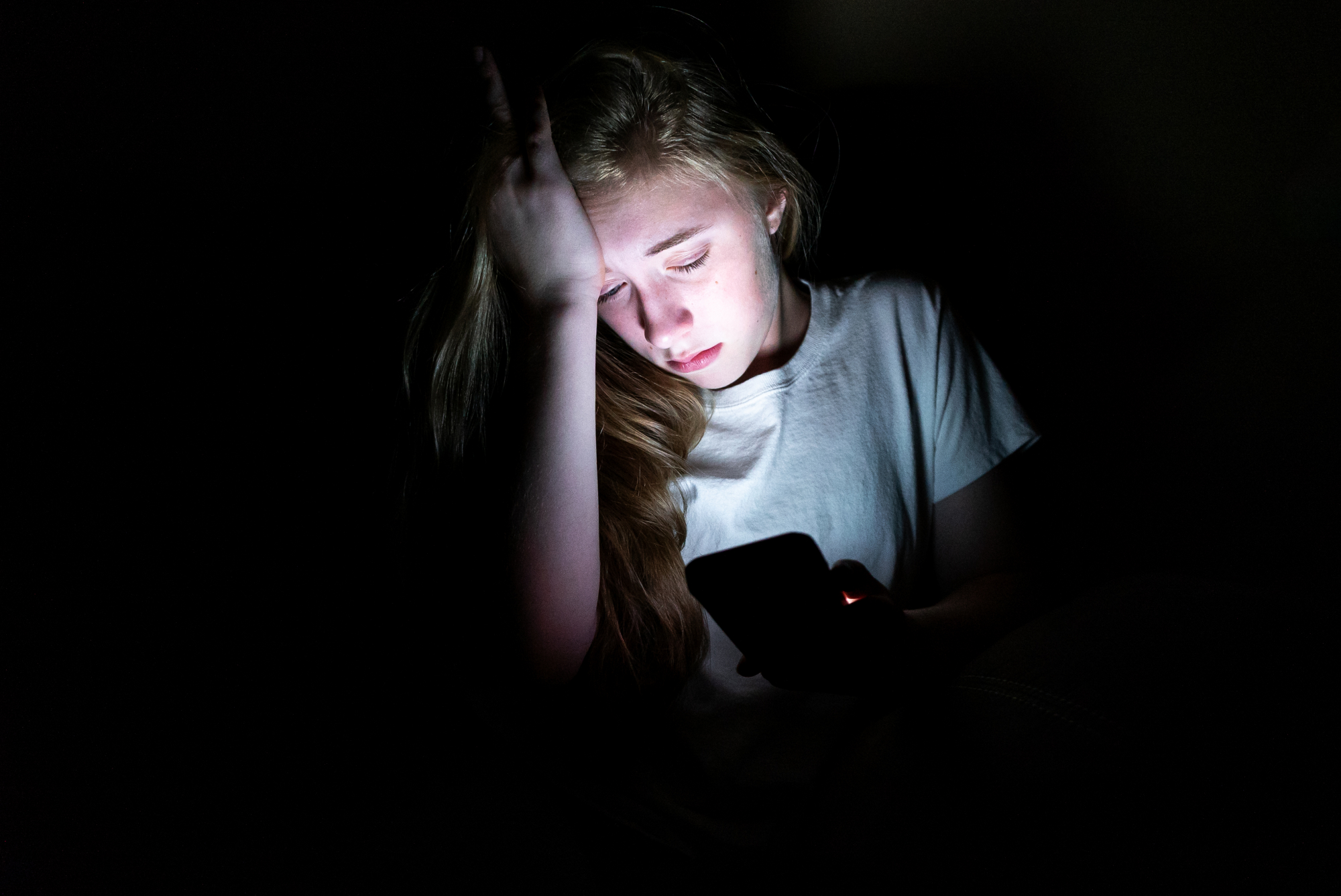 «Η ζωή μου δεν έχει νόημα»: Πώς τα social media έκαναν τους νέους να πιστεύουν ότι τα κάνουν όλα λάθος