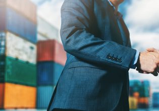 Ισοζύγιο: Γιατί αποτελεί κίνδυνο για την ελληνική οικονομία