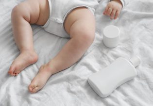 Αλλαγή πάνας: 5 κρέμες που κάνουν θαύματα για το σύγκαμα του μωρού