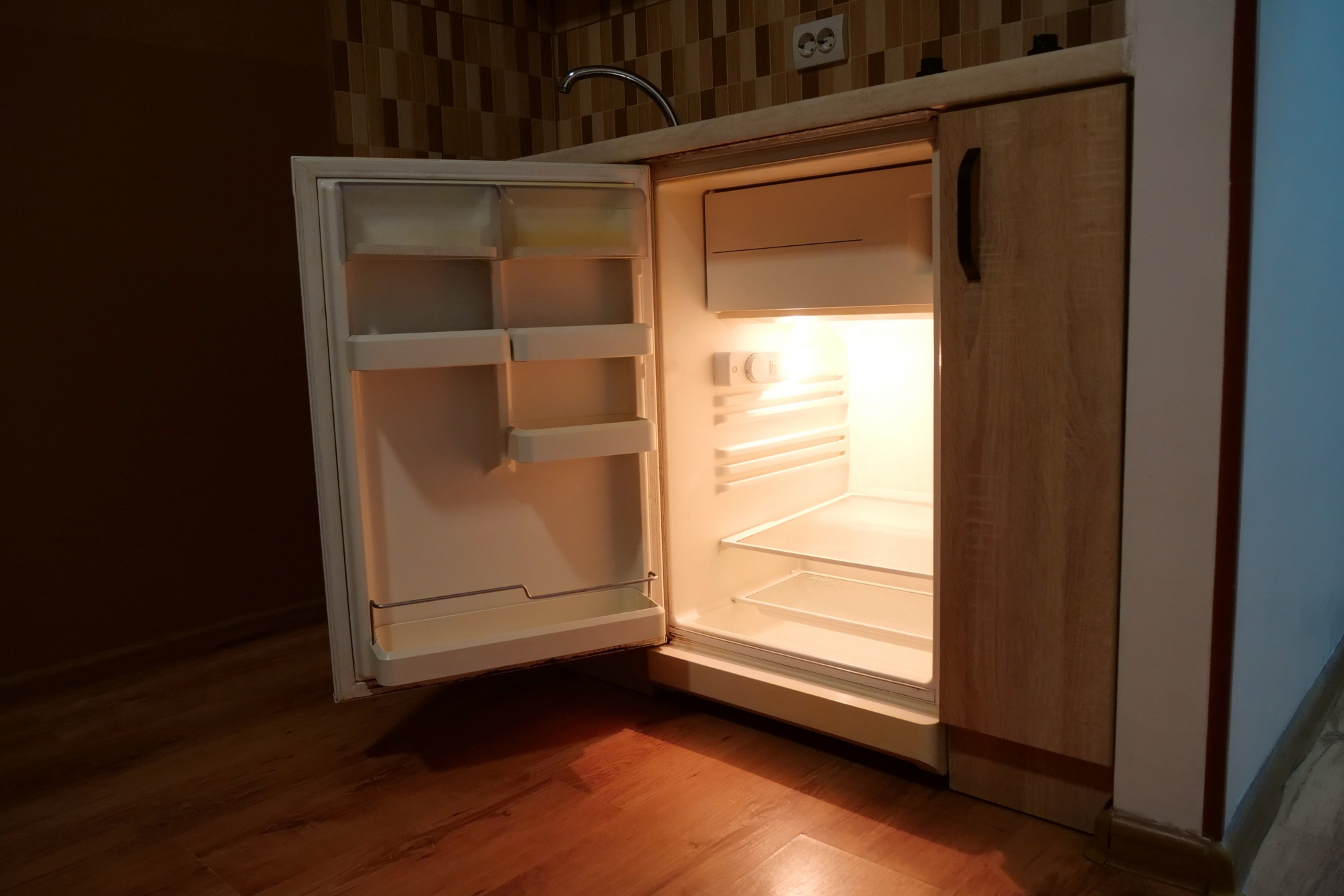 Πώς θα διαλέξεις το τέλειο ψυγείο για το σπίτι στο χωριό