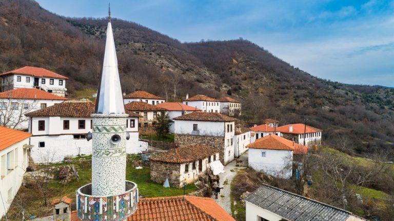 Οι πατριδέμποροι και οι ξεχασμένοι πολίτες στα μειονοτικά χωριά της Θράκης