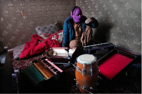 Αφγανιστάν: Οι Ταλιμπάν απαγορεύουν και τη μουσική στις γαμήλιες τελετές