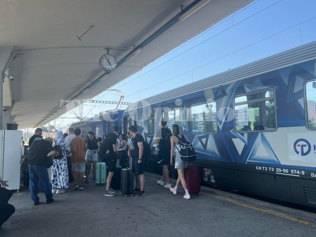 Τρένο Θεσσαλονίκη: Χάος με τα δρομολόγια – Μεγάλες καθυστερήσεις και προβλήματα