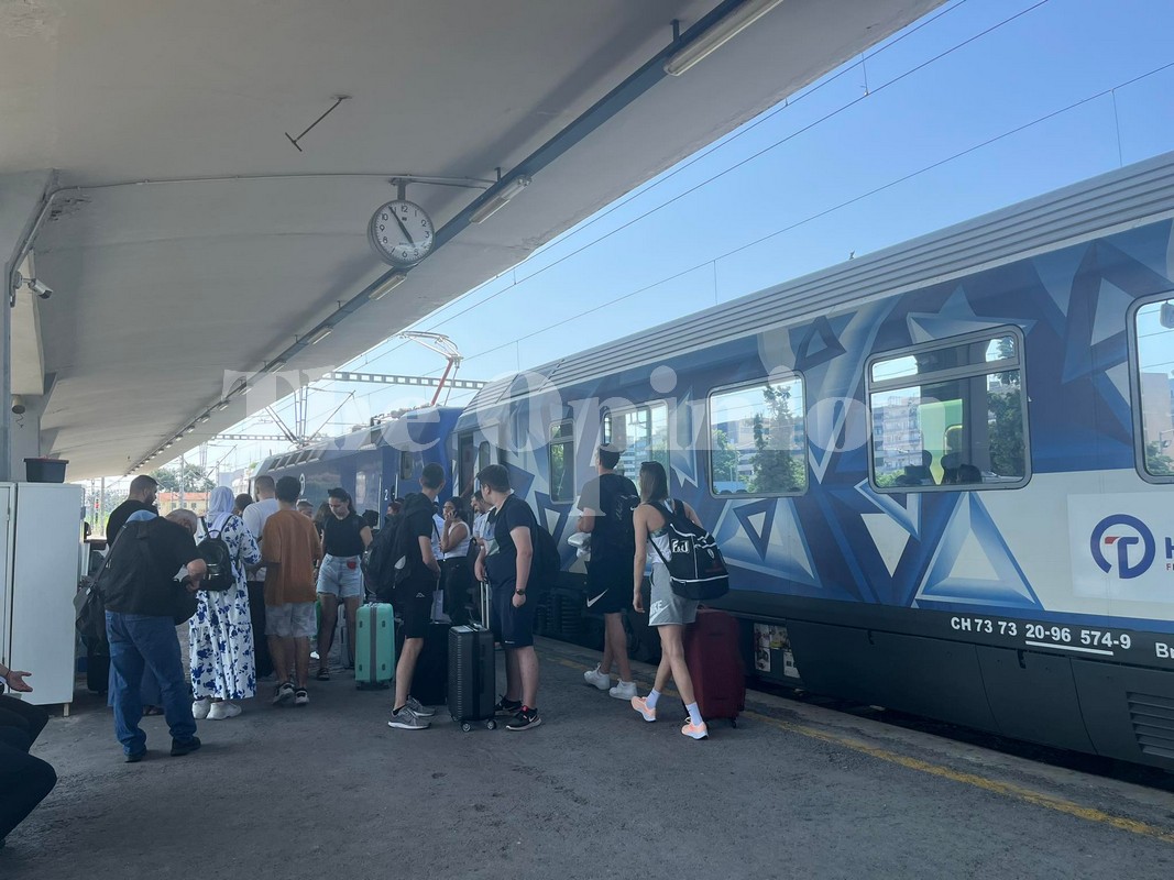 Τρένο Θεσσαλονίκη: Χάος με τα δρομολόγια - Μεγάλες καθυστερήσεις και προβλήματα