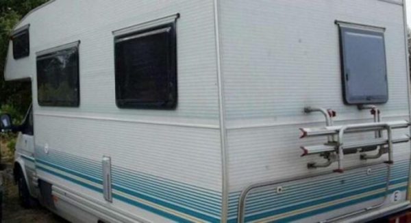 Κλέφτες διέρρηξαν τροχόσπιτο και … συνελήφθησαν οι ιδιοκτήτες του – Τι συνέβη