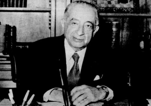 Κωνσταντίνος Τσάτσος: Πνευματικό αντίβαρο στη βαρβαρότητα