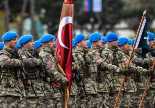 Τουρκία: Πώς απλώνεται στα Βαλκάνια μέσω της σύγκρουσης Κοσόβου – Σερβίας