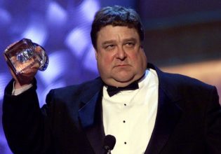 John Goodman: Αγνώριστος ο ηθοποιός μετά την απώλεια των 100 κιλών