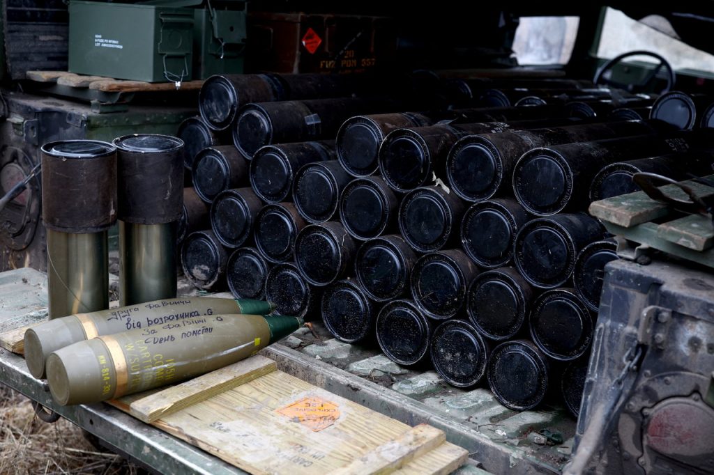 Ουκρανία: Το Ευρωκοινοβούλιο συμφωνεί με την αύξηση παραγωγής πυρομαχικών στην ΕΕ