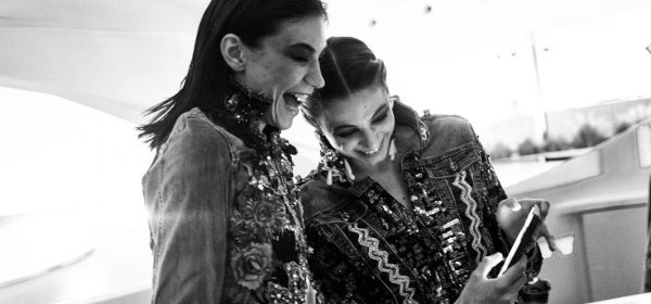 Μια μέρα στα παρασκήνια μόδας του Athens Fashion Week