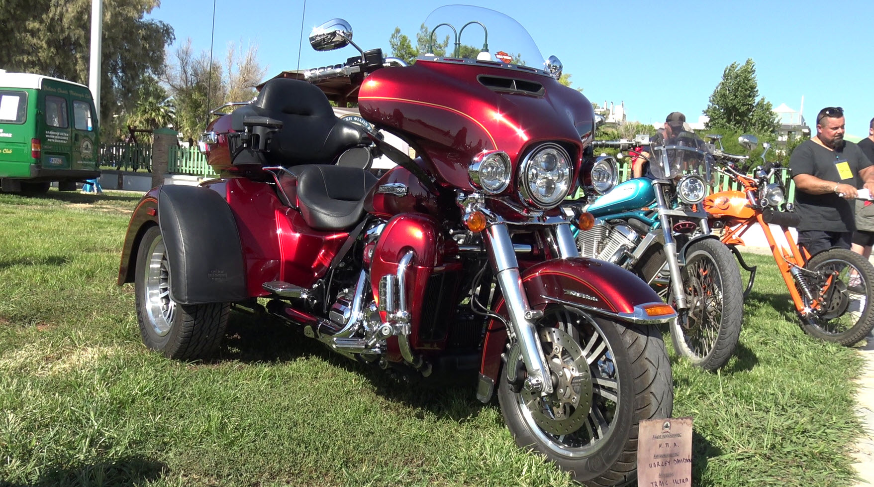 Απίστευτες μοτοσικλέτες, μοναδικής ομορφιάς, στο 3ο Alimos Classic Motorbike Sunday