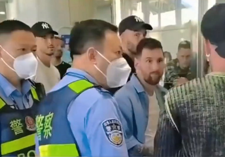 Ταλαιπωρία για τον Μέσι, παρέμεινε δύο ώρες στο αεροδρόμιο λόγω λάθος διαβατηρίου (vid)