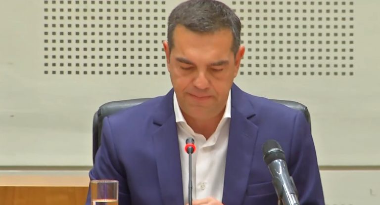 Αλέξης Τσίπρας: Από το δεν θα φυγομαχήσω στο παραμερίζω και αποχωρώ
