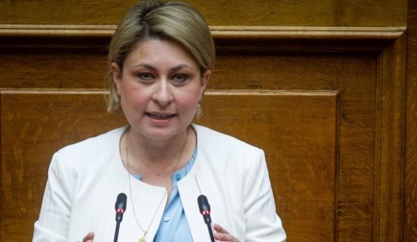 Χριστίνα Αλεξοπούλου: Οι θέσεις της για το «αγέννητο παιδί» και οι αντιδράσεις